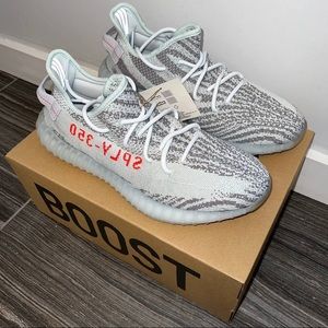 (10) Yeezy Boost 350 V2 ‘Blue Tint’